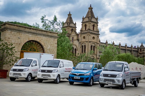 Newlongma Auto өнімдері фермерлерге «шығуға» ғана емес, сонымен қатар «кіруге» де көмектеседі.